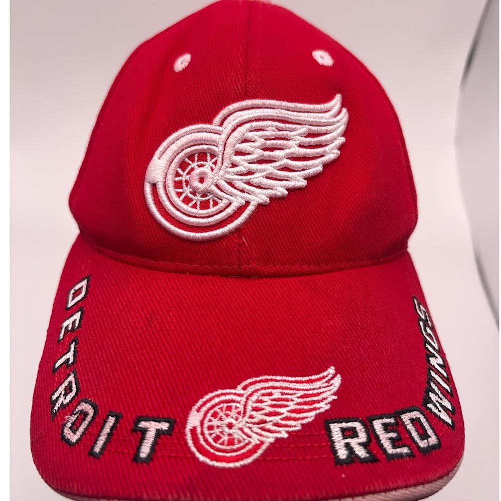 Vintage Detroit Red Wings Brim Text Strapback Hat Twins Enterprise Red NHL